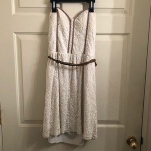 White lace dress - strapless